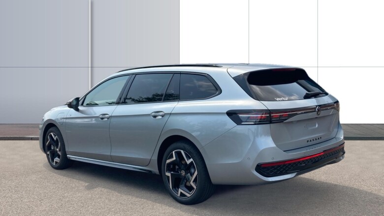 Volkswagen Passat 1.5 TSI eHybrid R-Line 5dr DSG Estate